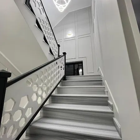 Glam Apart-hotel