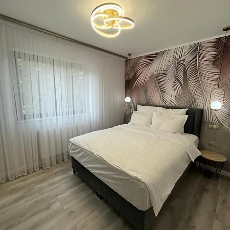Glam Apart-hotel
