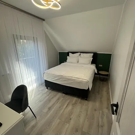 Glam Apart-hotel